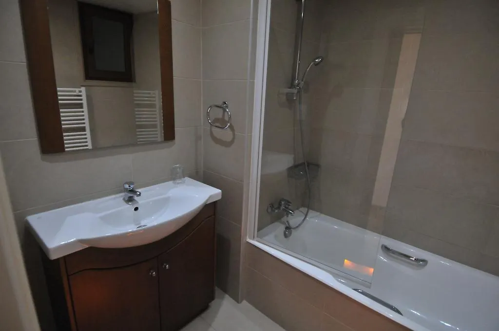 לרנקה Ithaki Phinikoudes Apartment No. 102 0*,  קפריסין